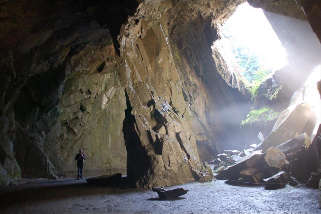 Cathedral Cave, Lake District